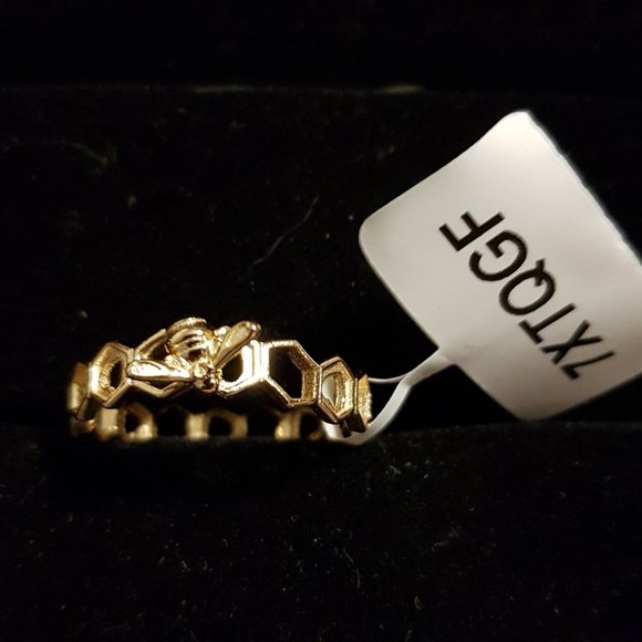 Beautiful Bumble Bee collection Ring - Picture 5 of 5